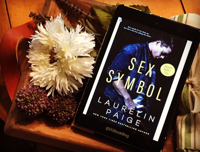 www.dgbookblog.com:sex.symbol.laurelin.paige.insta